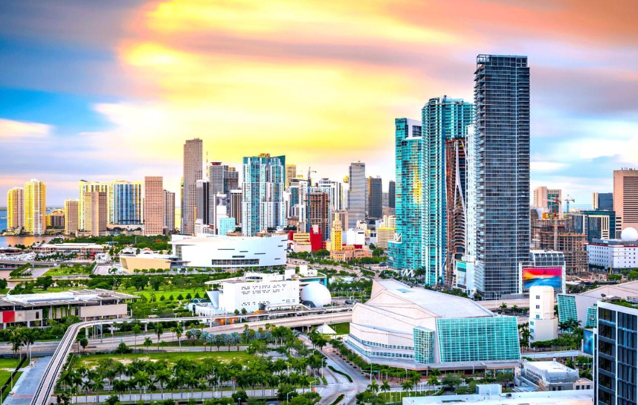 Experience The Perfect Miami Life!! Centrally Located Luxury Condo! Exteriör bild